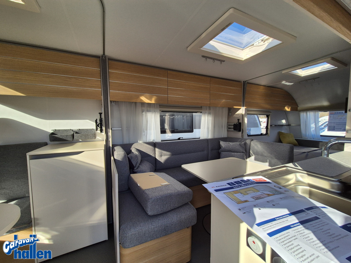 Adria Adora 613 PK (Pluspaket/AC-bodel/2års garanti), bild 8 av 17