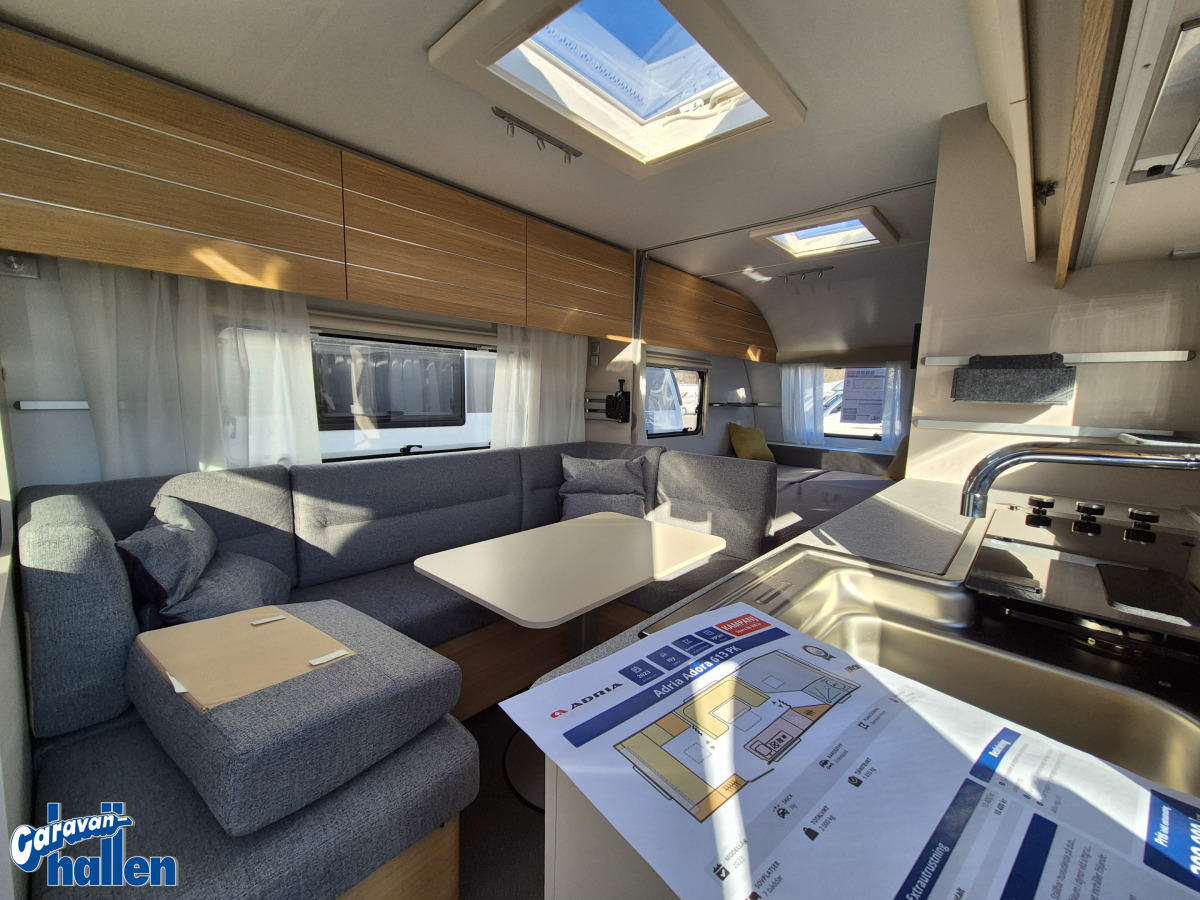 Adria Adora 613 PK (Pluspaket/AC-bodel/2års garanti), bild 9 av 17