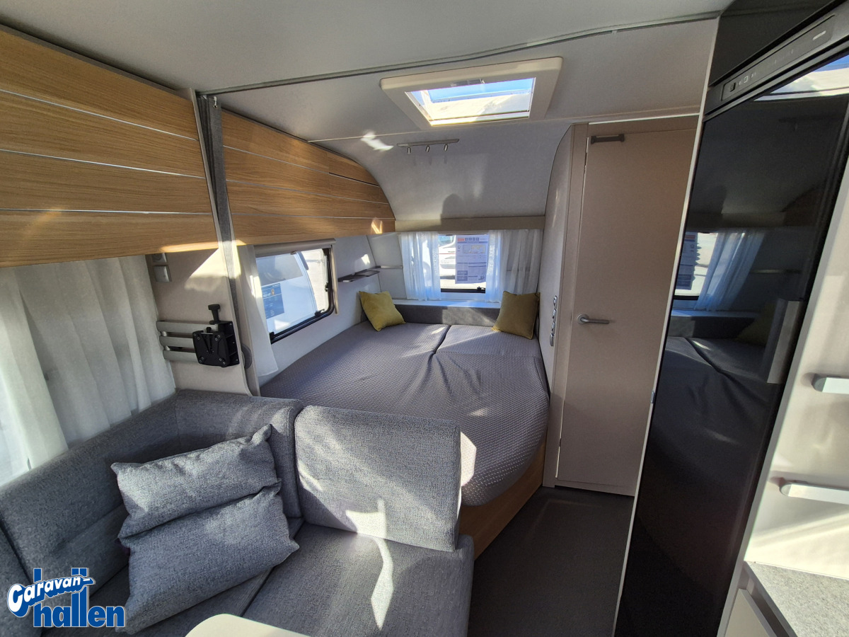 Adria Adora 613 PK (Pluspaket/AC-bodel/2års garanti), bild 12 av 17
