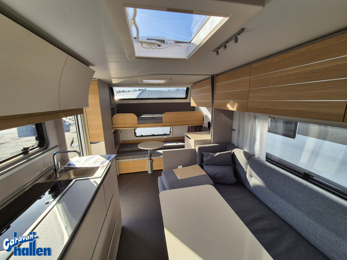 Adria Adora 613 PK (Pluspaket/AC-bodel/2års garanti), bild 15 av 17