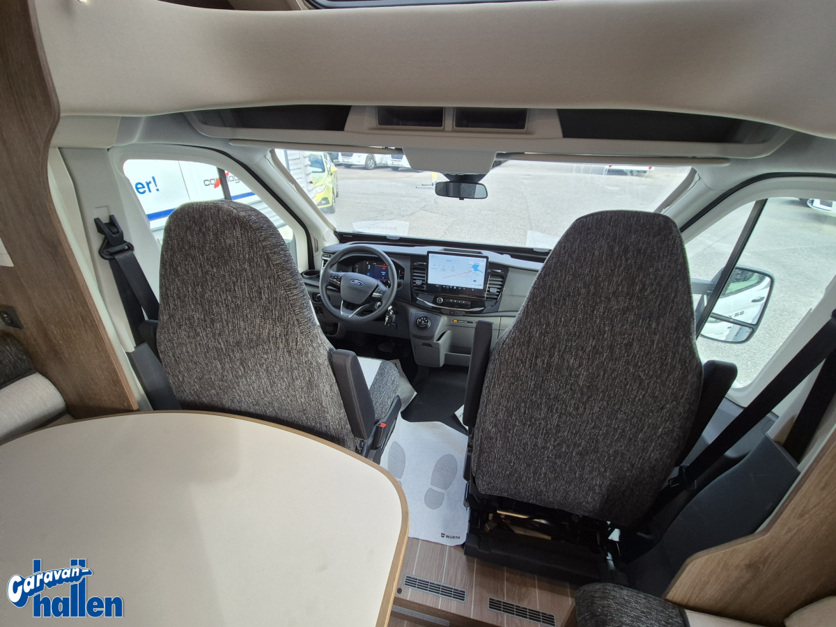 CI Magis 82 XT (Alde/låga långbäddar/Solpanel), bild 10 av 32