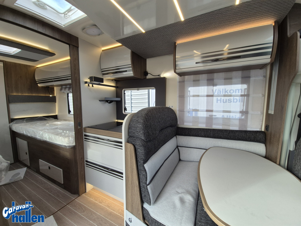 CI Magis 82 XT (Alde/låga långbäddar/Solpanel), bild 13 av 32