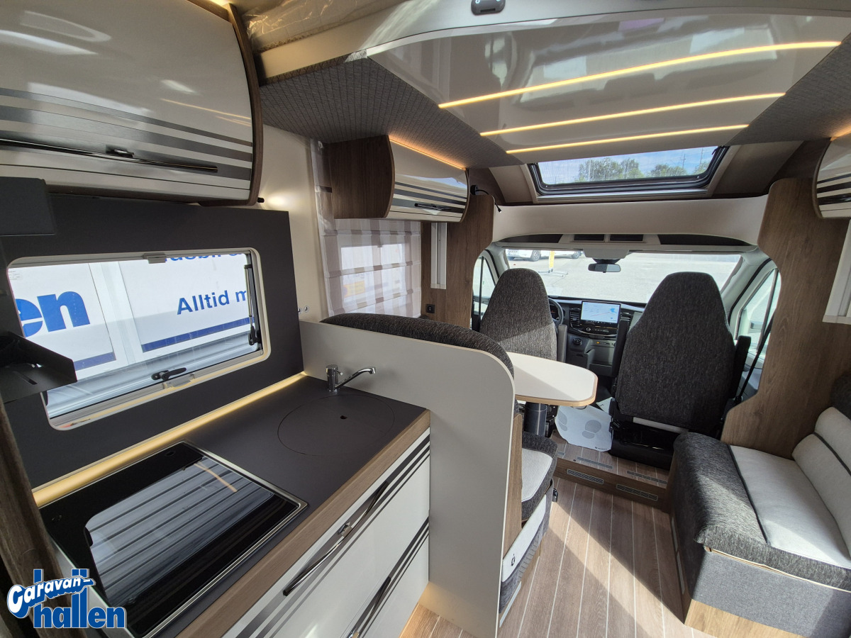 CI Magis 82 XT (Alde/låga långbäddar/Solpanel), bild 32 av 32