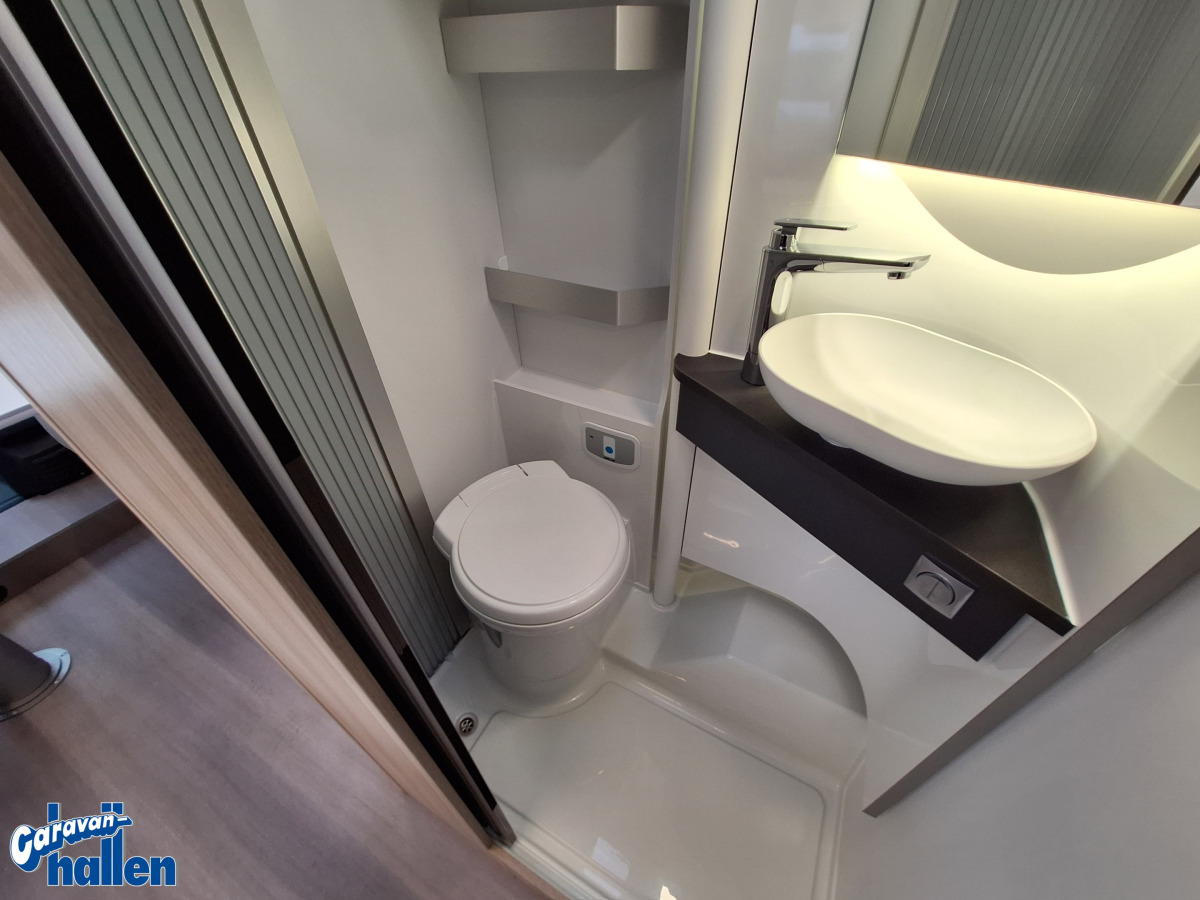 Adria Compact Supreme DL (Kompkyl/Adaptiv/Loungepack/Safetypack/Elek.p.broms/m.m), bild 20 av 25