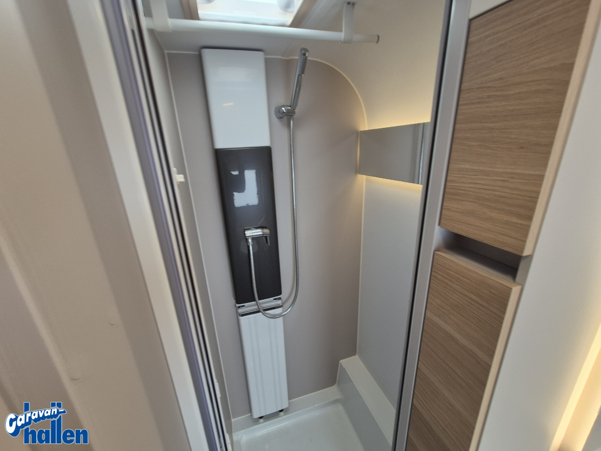 Adria Adora 613 UT, bild 21 av 23