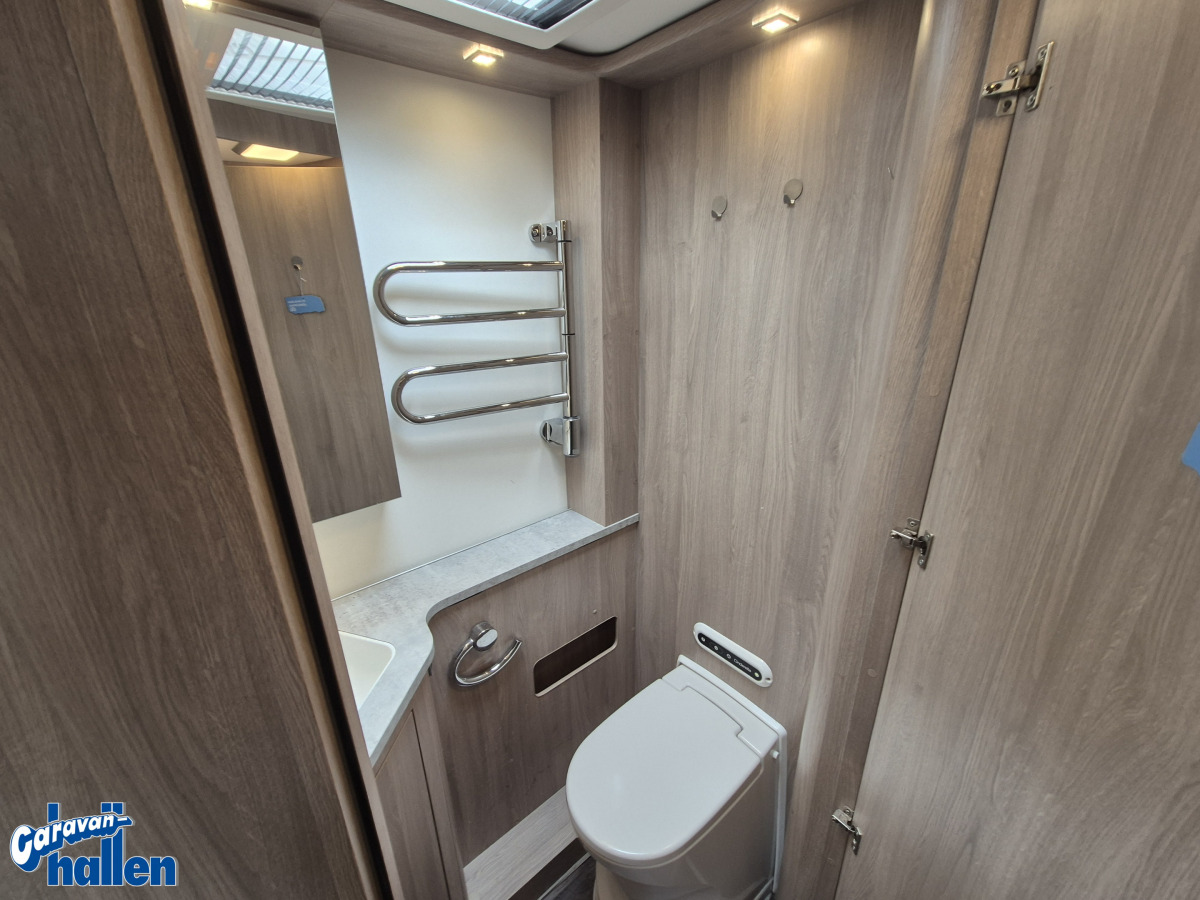 KABE Travelmaster Imperial 910 QB, bild 29 av 31