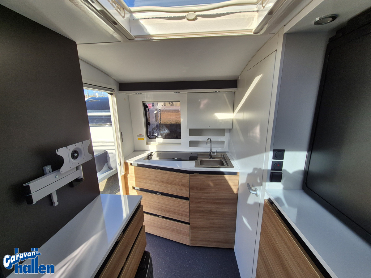 Adria Action 361 LH, bild 14 av 15