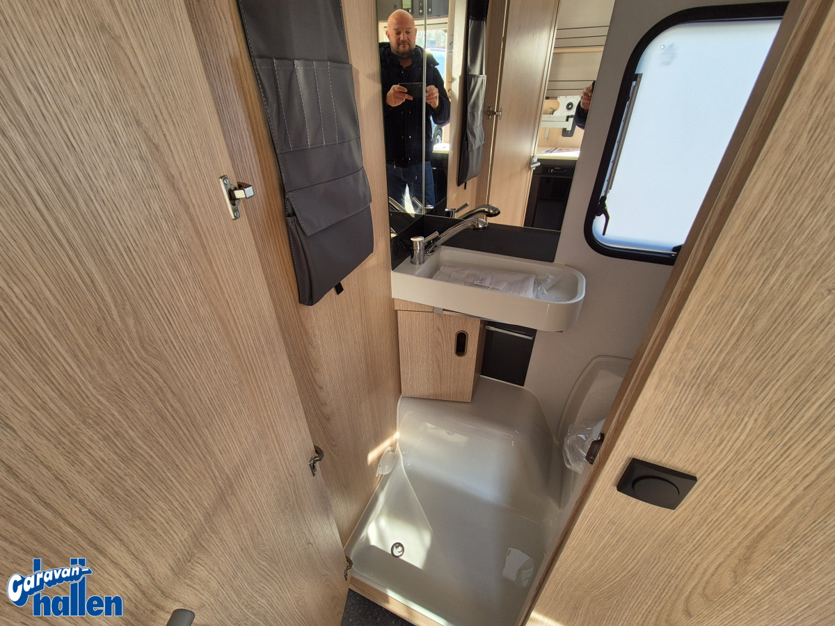 Adria AVIVA 422 PY, bild 9 av 13