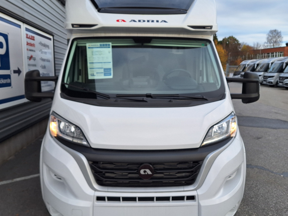 Adria Matrix Plus 670 DL - FIAT EU VI E 2,2 140HP HD 43H MAN., bild 7 av 12