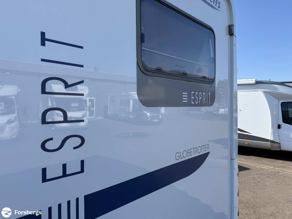 Dethleffs I 7870 Globetrotter Esprit // En riktigt bra familjebil med bra lastvikt, förvaring utrustning, bild 24 av 26