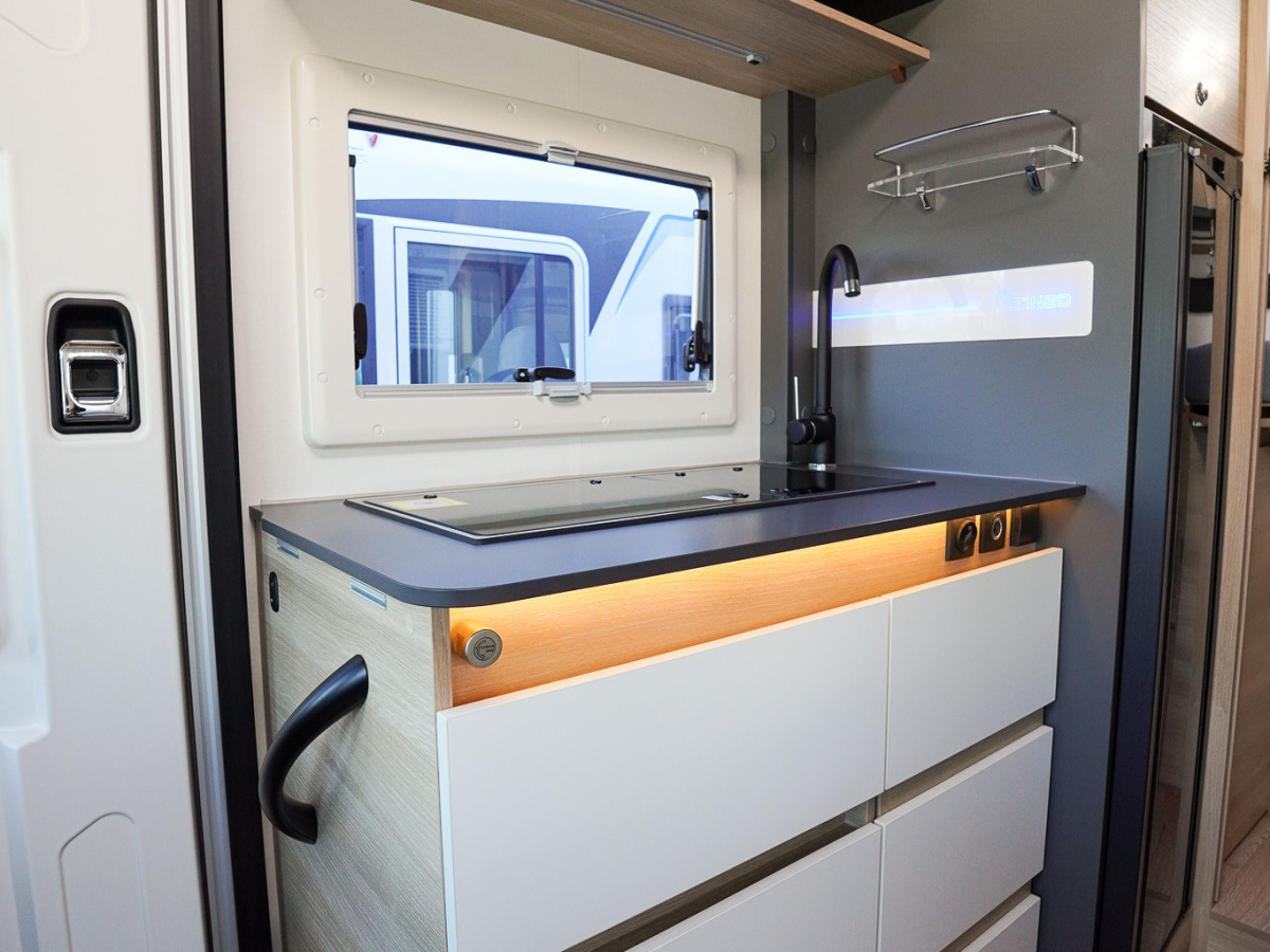 Itineo CJ660 140hk Automat Långbädd, bild 7 av 21