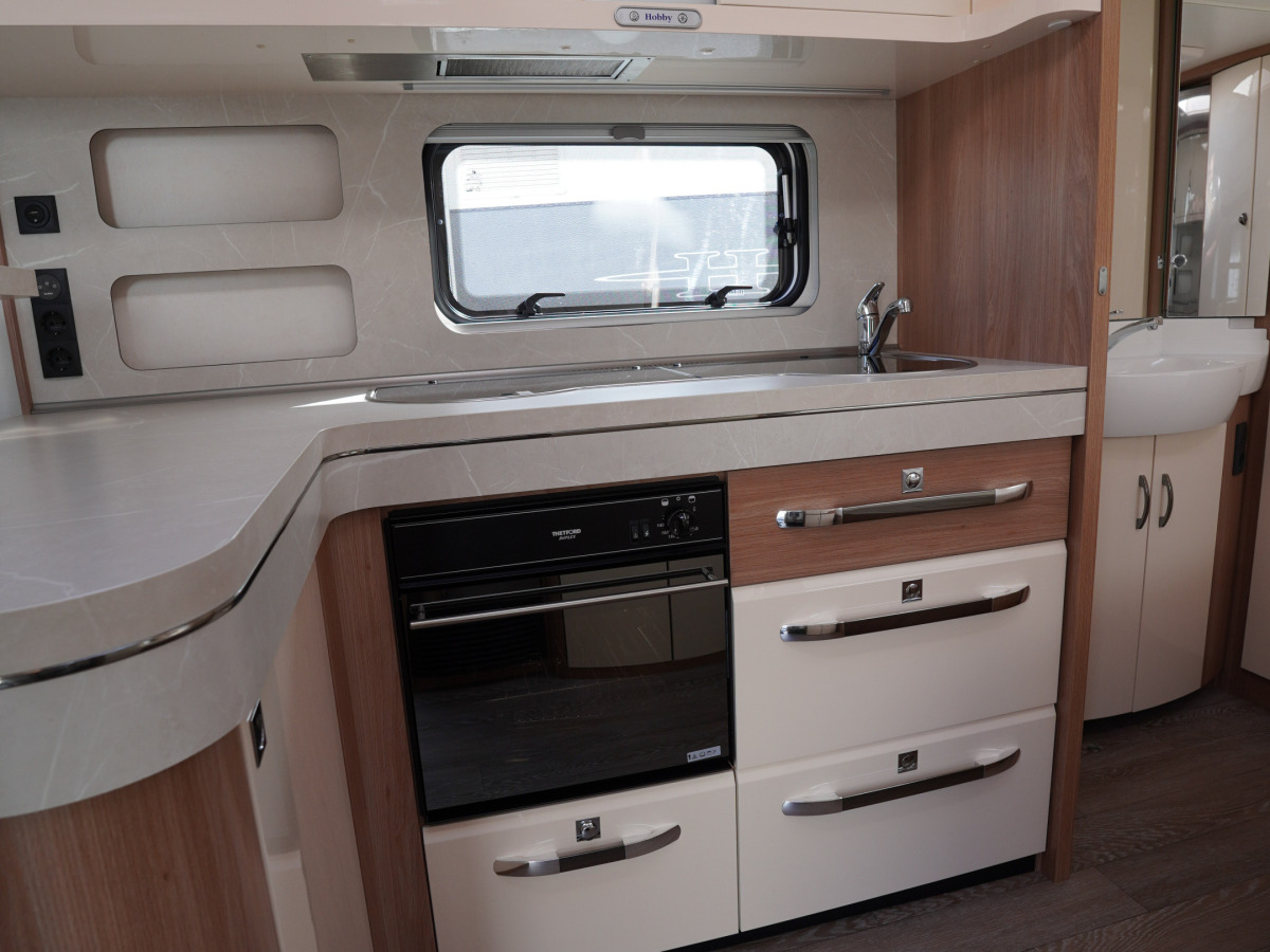 Hobby 560 CFE EXCELLENT, Alde, Markispåse, bild 7 av 16