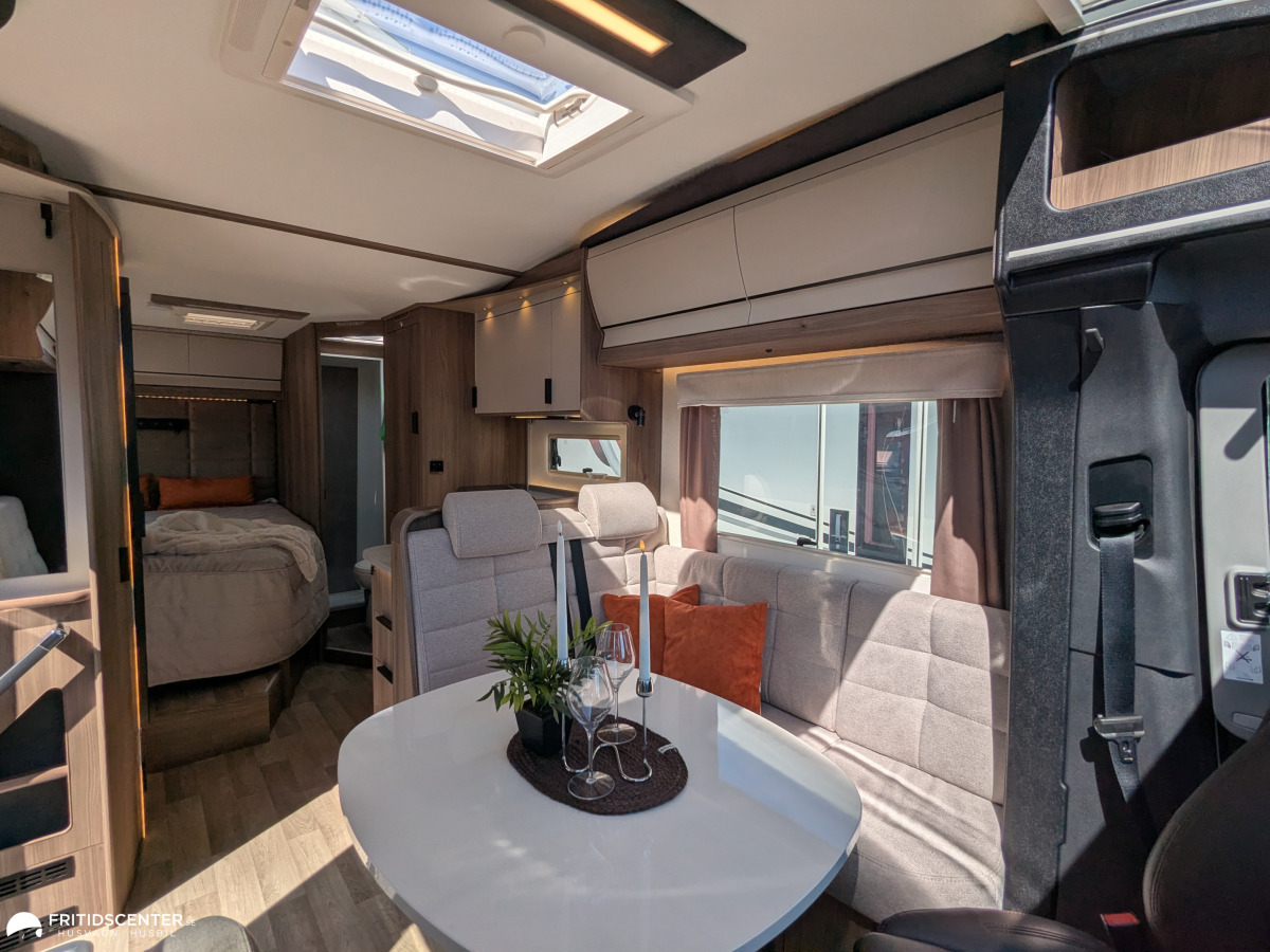 KABE Travel Master Novum 750 LXL *B-kort / Mercedes/ Åretrunt komfort, bild 6 av 25