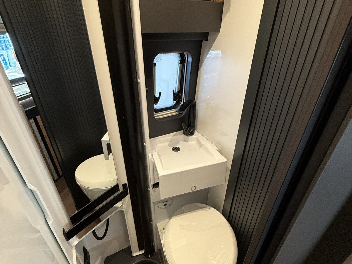 Knaus BOXLIFE PLATINUM SELECTION 600 ME Pop up tak, bild 13 av 20