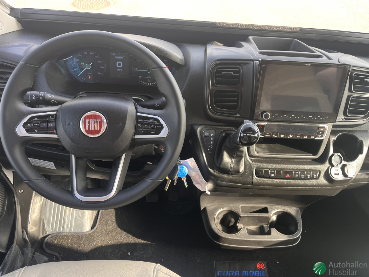 Eura Mobil Profila RS 720 EF / Långbädd / Taksäng / Automat, bild 3 av 10
