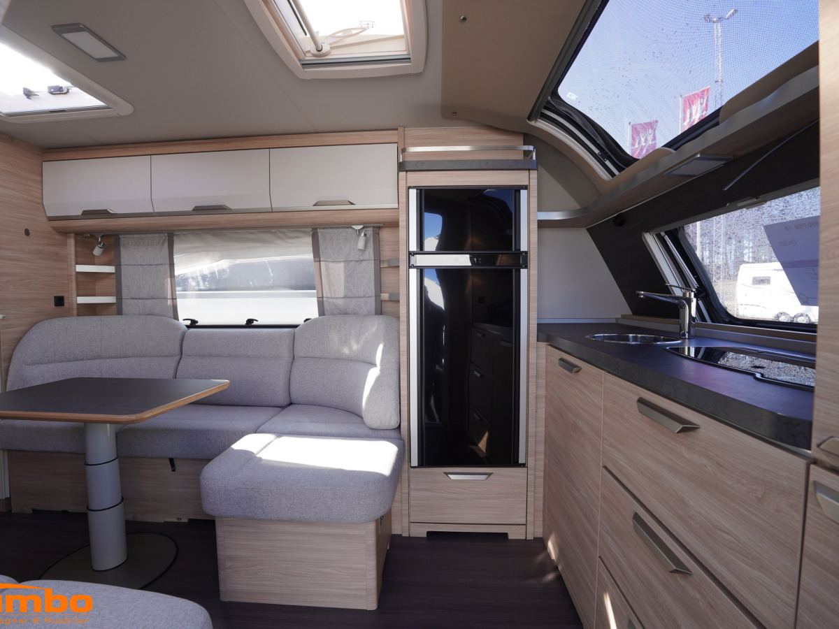 Knaus Sudwind 650 PEB, Långbäddar, bild 2 av 18