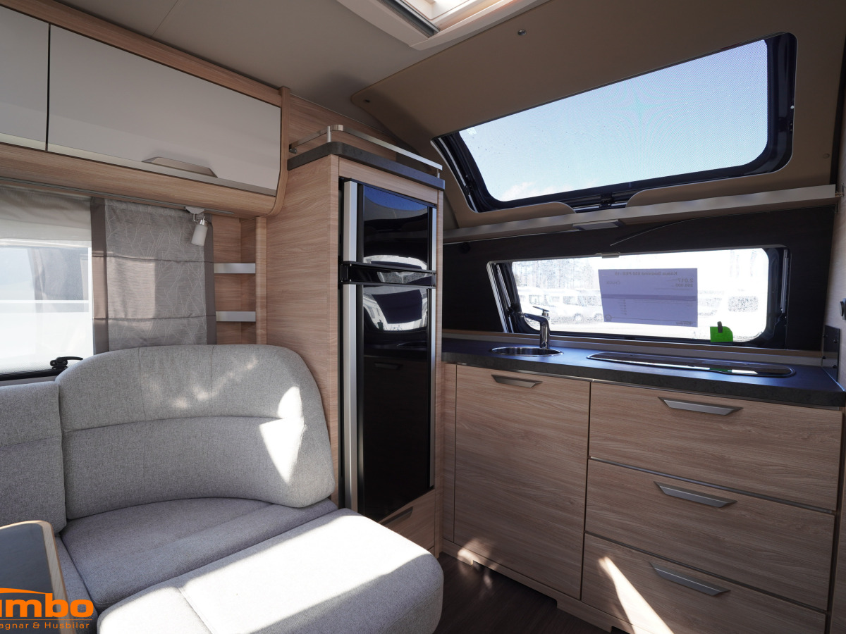 Knaus Sudwind 650 PEB, Långbäddar, bild 4 av 18