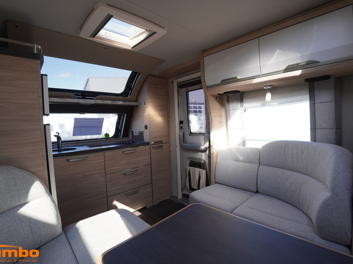 Knaus Sudwind 650 PEB, Långbäddar, bild 5 av 18