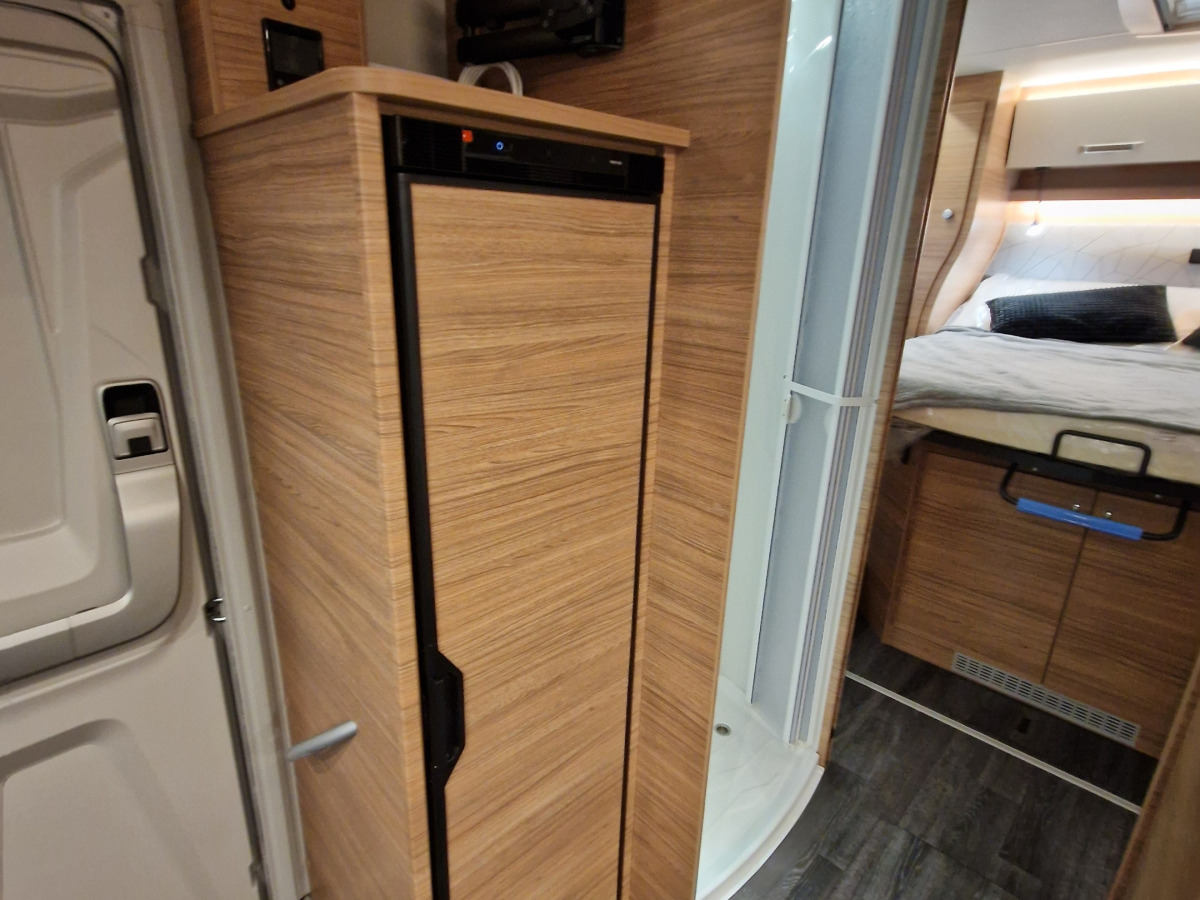 Weinsberg CaraSuite 700 DX //LAGERRENSNING//, bild 5 av 11