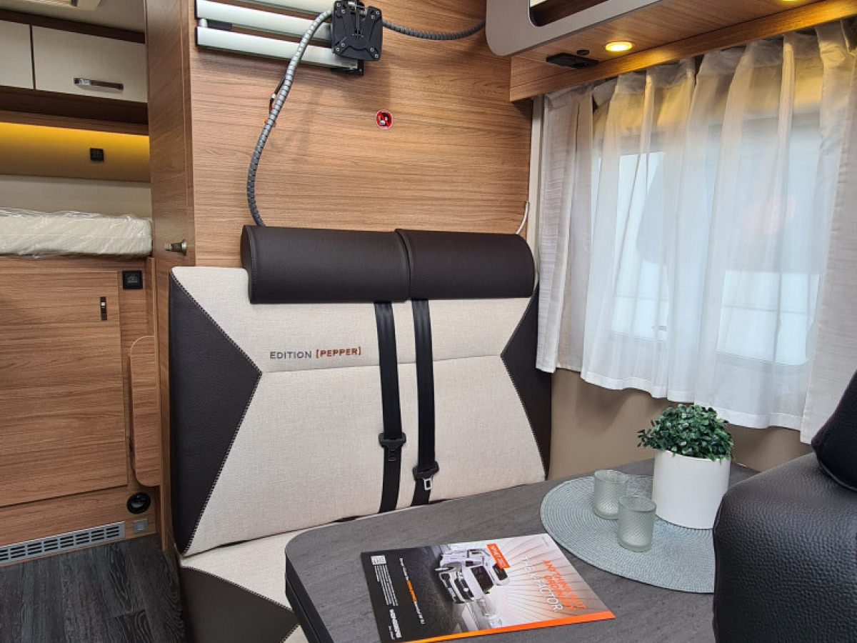 Weinsberg X-CURSION VAN EDITION [PEPPER] 500 MQ //LAGERRENSNING//, bild 6 av 11