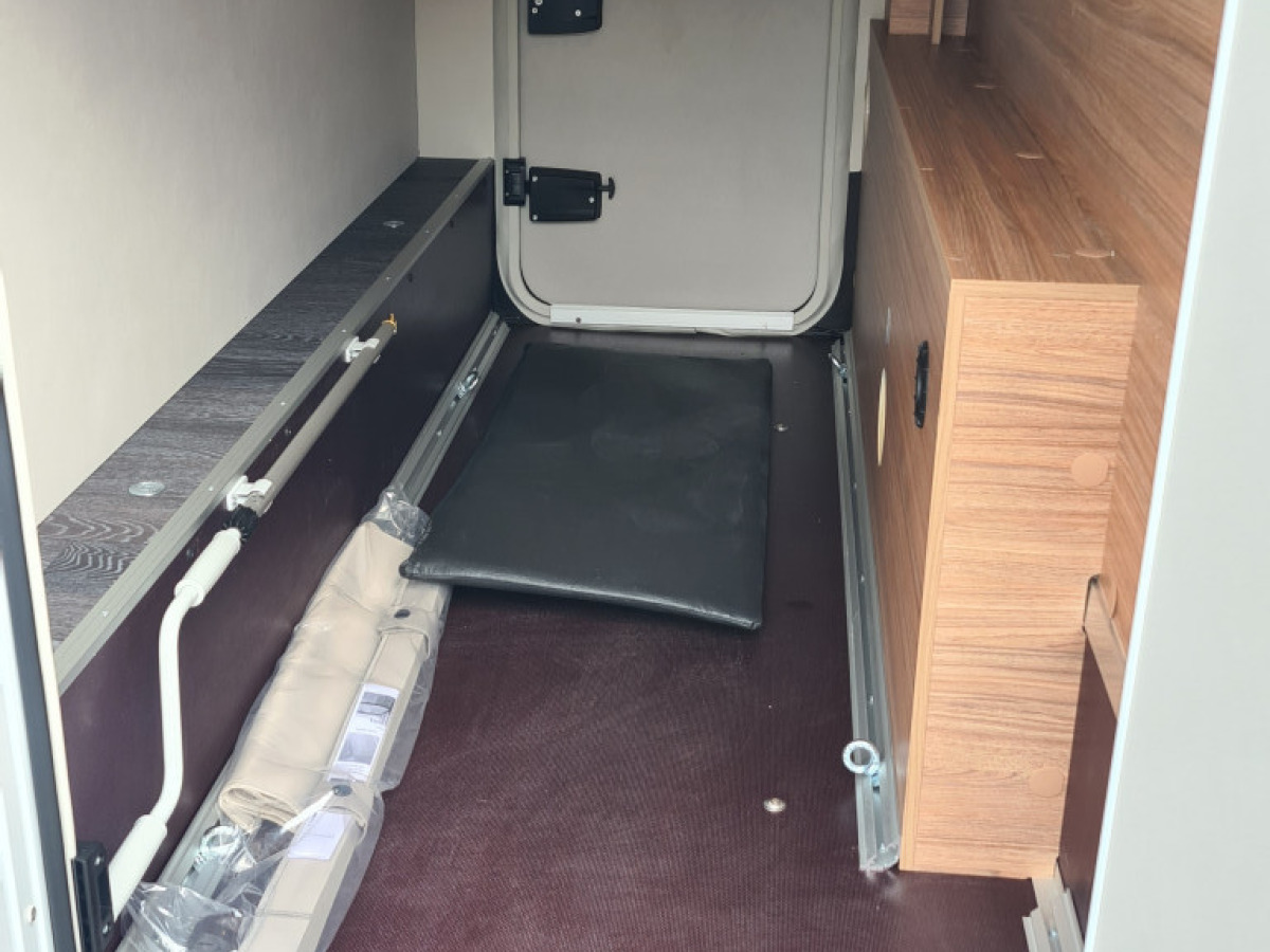 Weinsberg X-CURSION VAN EDITION [PEPPER] 500 MQ //LAGERRENSNING//, bild 10 av 11