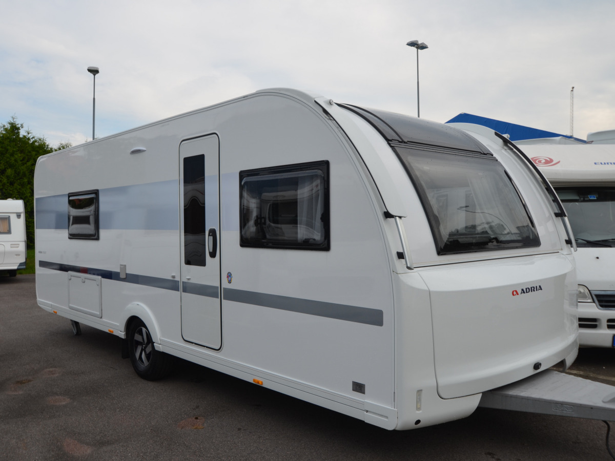 Adria adora 613 ut (AC), bild 3 av 20