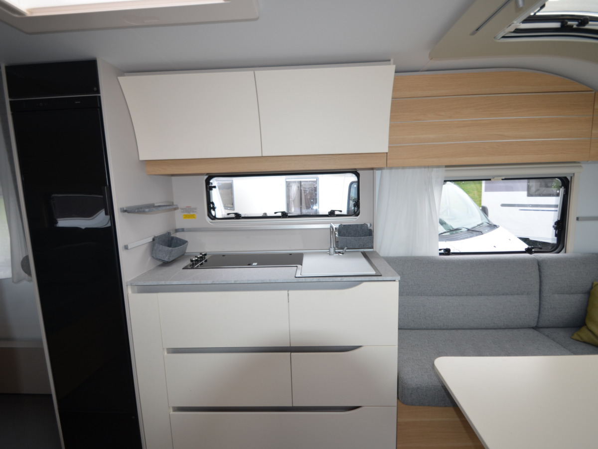Adria adora 613 ut (AC), bild 8 av 20