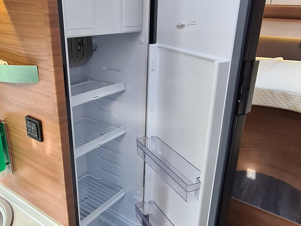 Knaus 650 MEG Van ti Vansation Långbädd, Automat, Solcell, bild 6 av 12