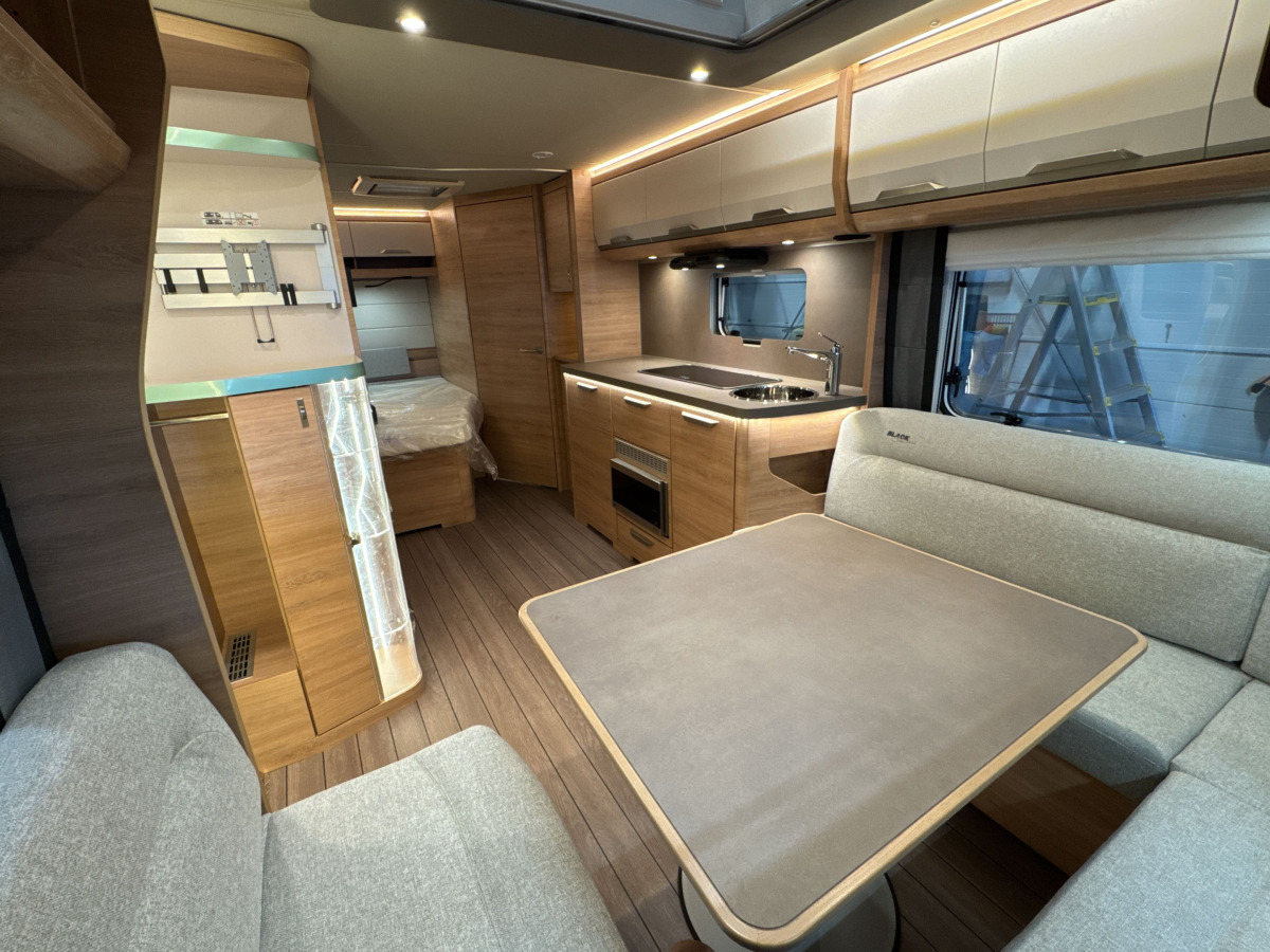 Knaus SÜDWIND BLACK SELECTION 580 UF, bild 9 av 16