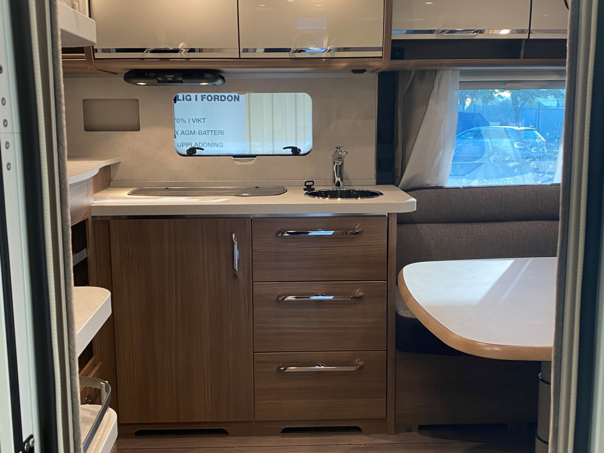 Knaus Scandinavian Selection 750 UFK Barnkammare, bild 3 av 16