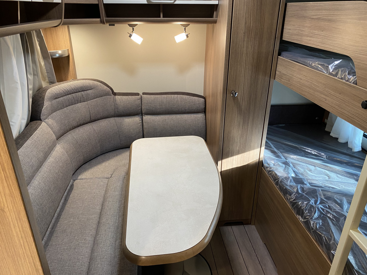 Knaus Scandinavian Selection 750 UFK Barnkammare, bild 11 av 16