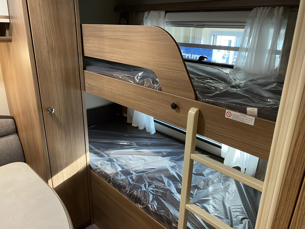 Knaus Scandinavian Selection 750 UFK Barnkammare, bild 12 av 16