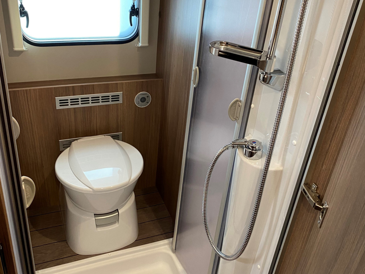Knaus Scandinavian Selection 750 UFK Barnkammare, bild 13 av 16