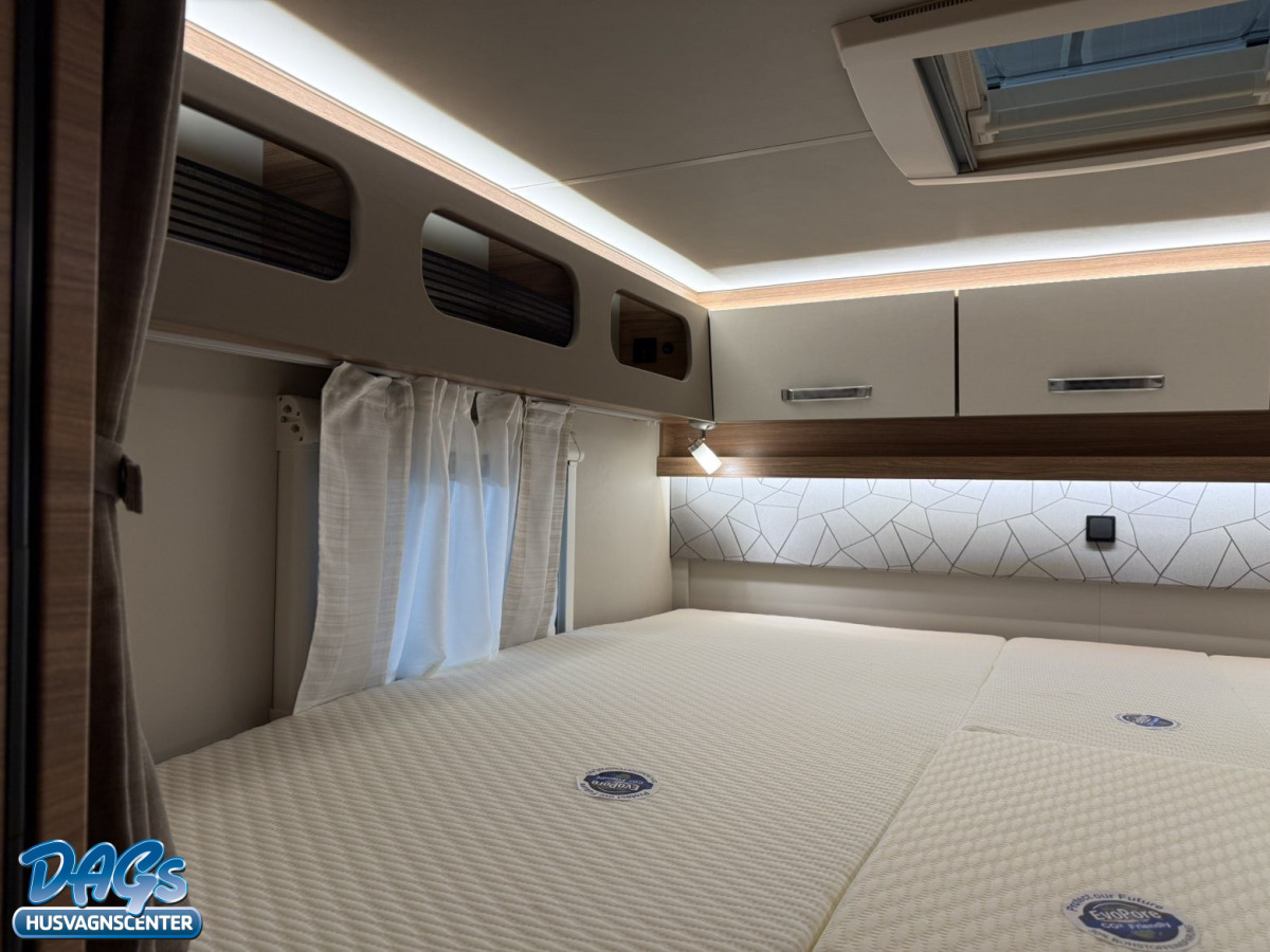 Weinsberg 640 MEG CaraCompact EDITION [PEPPER] -Mercedes, bild 12 av 18