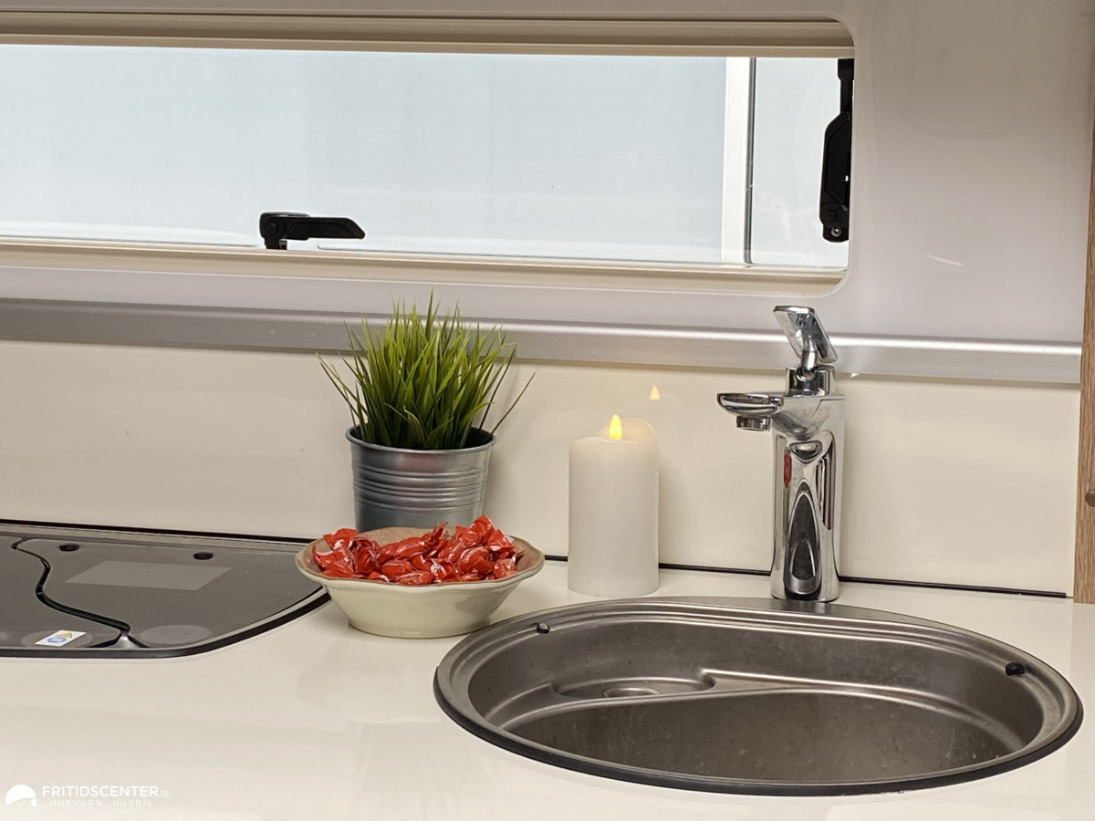 KABE SAFIR 600 GLE KS *Långbäddar / Förtält / Alde*, bild 9 av 22