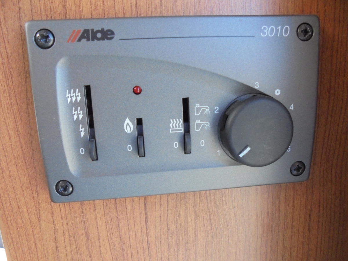 Knaus Südwind Exclusive 560 (markis)(Förtält)(LAGERRENSNING), bild 10 av 10