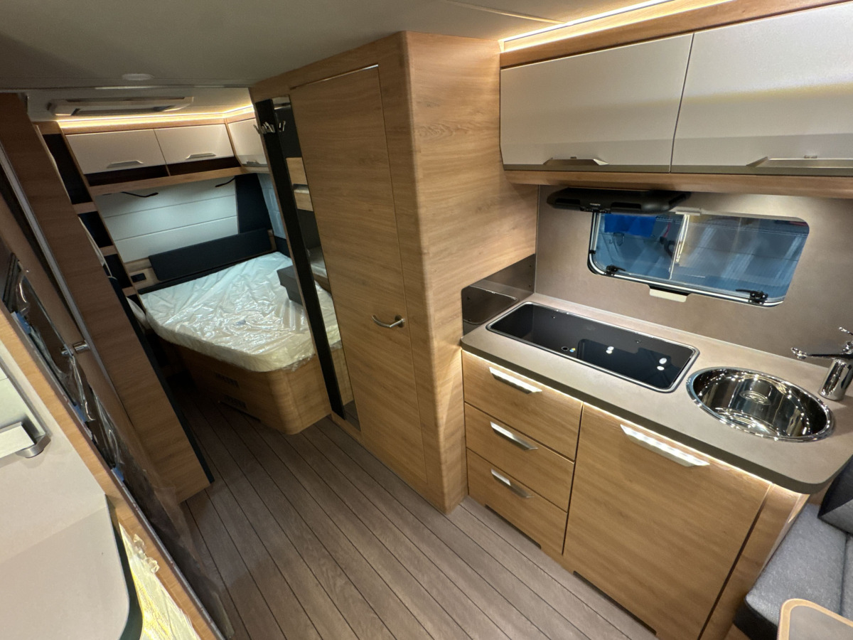 Knaus SÜDWIND BLACK SELECTION 580 UK, bild 12 av 16