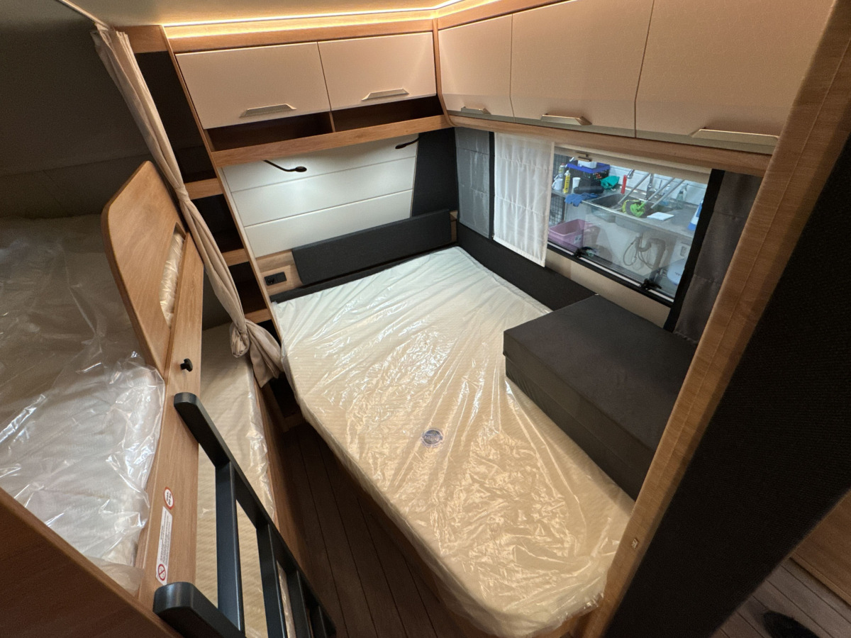 Knaus SÜDWIND BLACK SELECTION 580 UK, bild 13 av 16