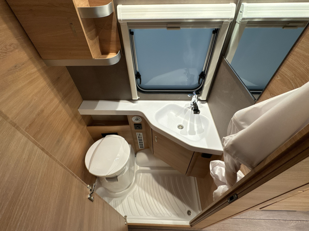 Knaus SÜDWIND BLACK SELECTION 580 UK, bild 16 av 16
