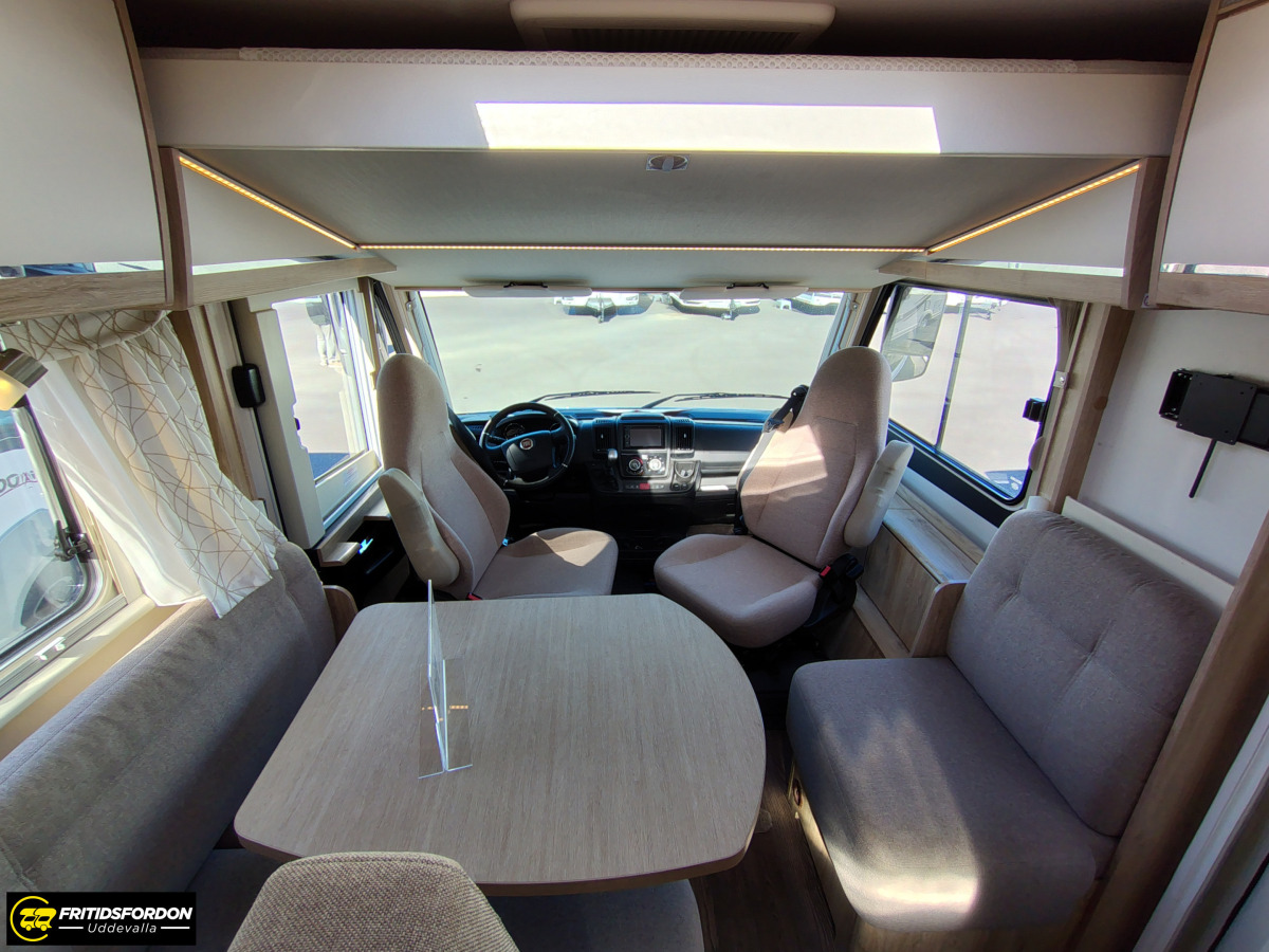 Eura Mobil I 730 EB, ALDE, Automat, bild 6 av 15