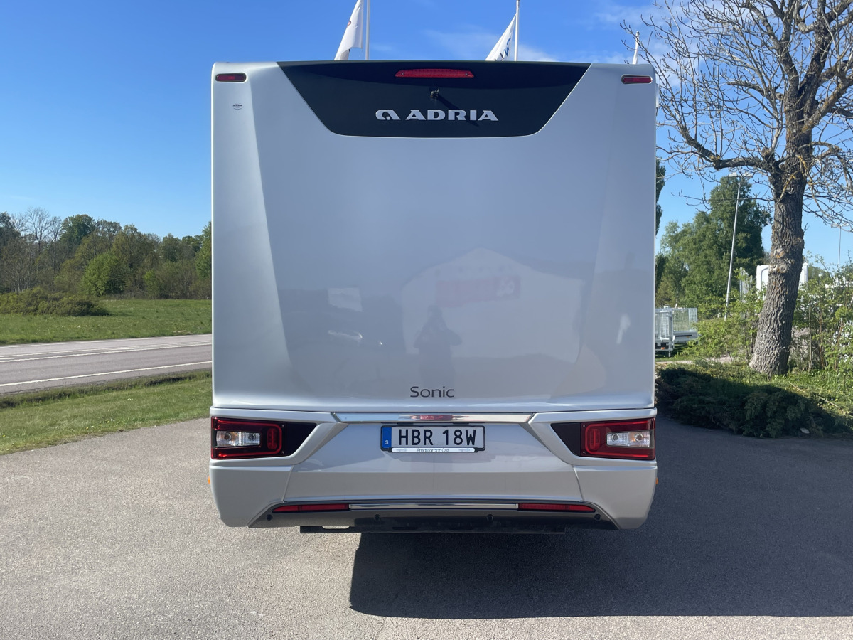 Adria SONIC SUPREME I 810SL (hydraulben, litium), bild 3 av 18