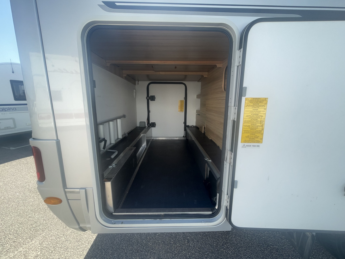 Adria SONIC SUPREME I 810SL (hydraulben, litium), bild 6 av 18
