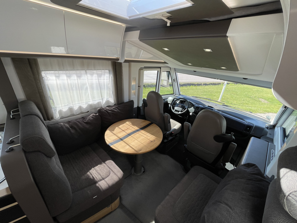 Adria SONIC SUPREME I 810SL (hydraulben, litium), bild 7 av 18
