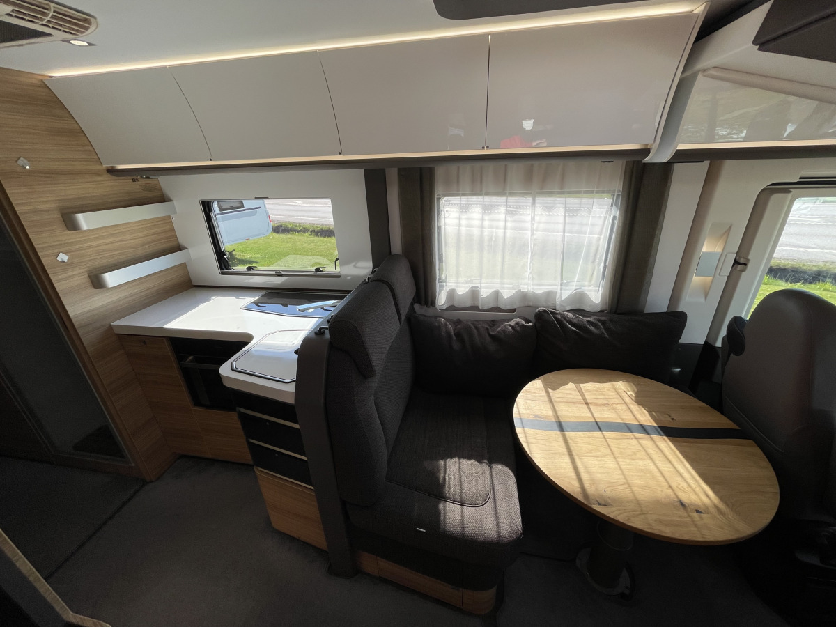 Adria SONIC SUPREME I 810SL (hydraulben, litium), bild 8 av 18