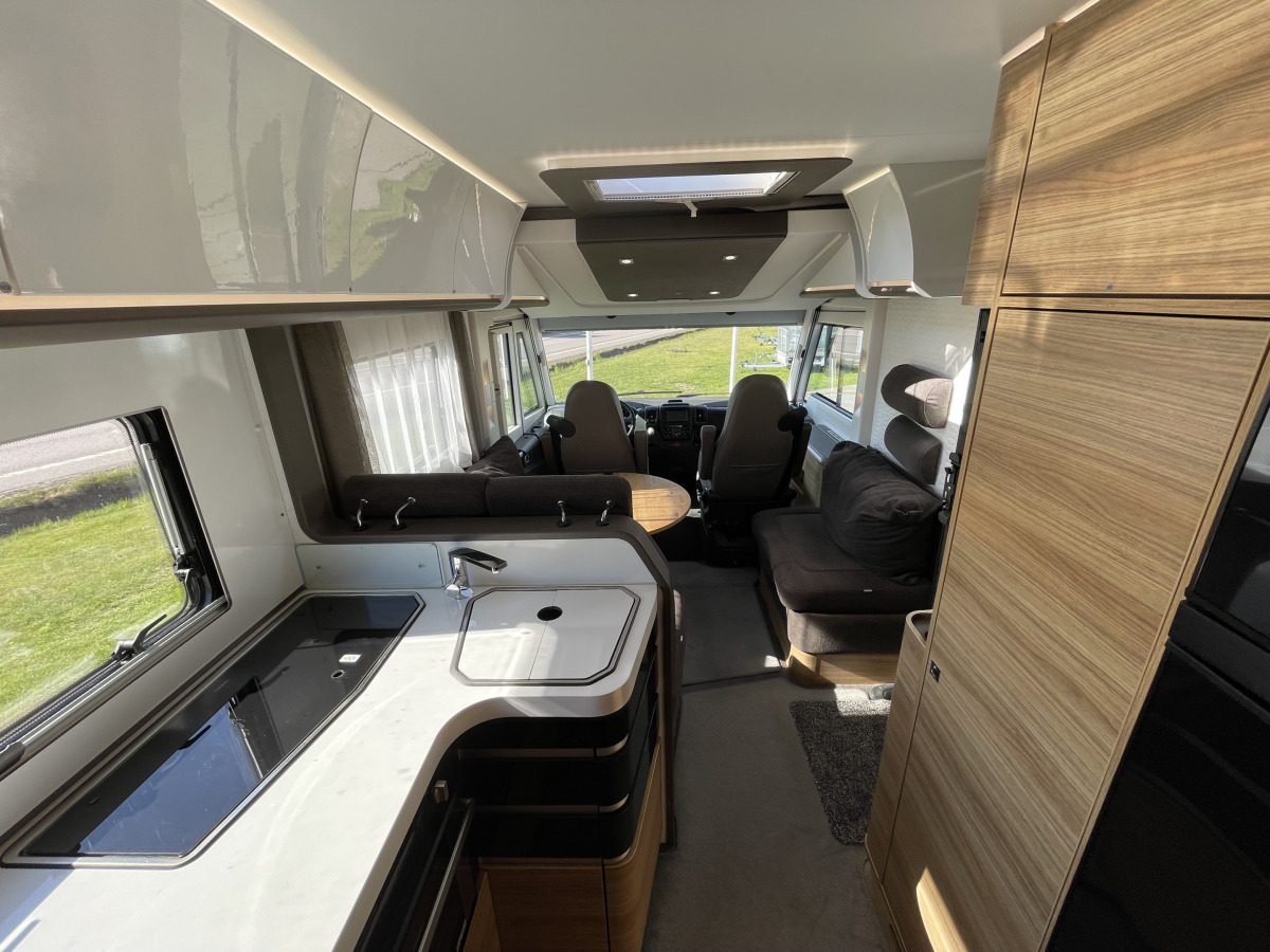 Adria SONIC SUPREME I 810SL (hydraulben, litium), bild 16 av 18