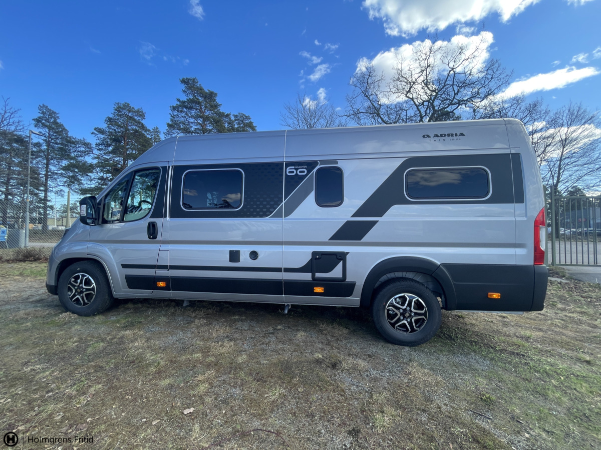 Adria TWIN 640 SLB 60Y TRUMA VÄRME LÅNGBÄDDAR, bild 5 av 24