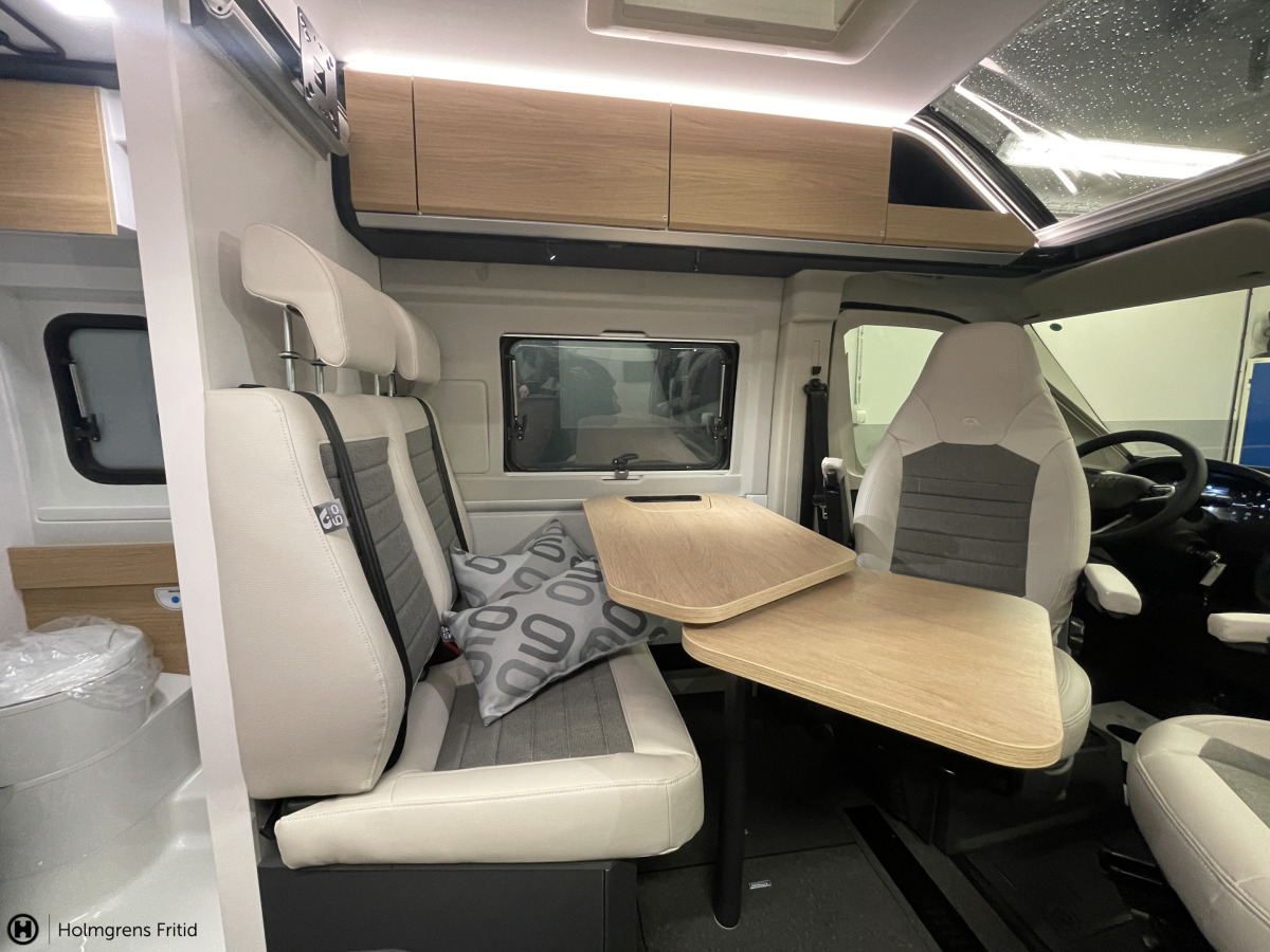 Adria TWIN 640 SLB 60Y TRUMA VÄRME LÅNGBÄDDAR, bild 9 av 24
