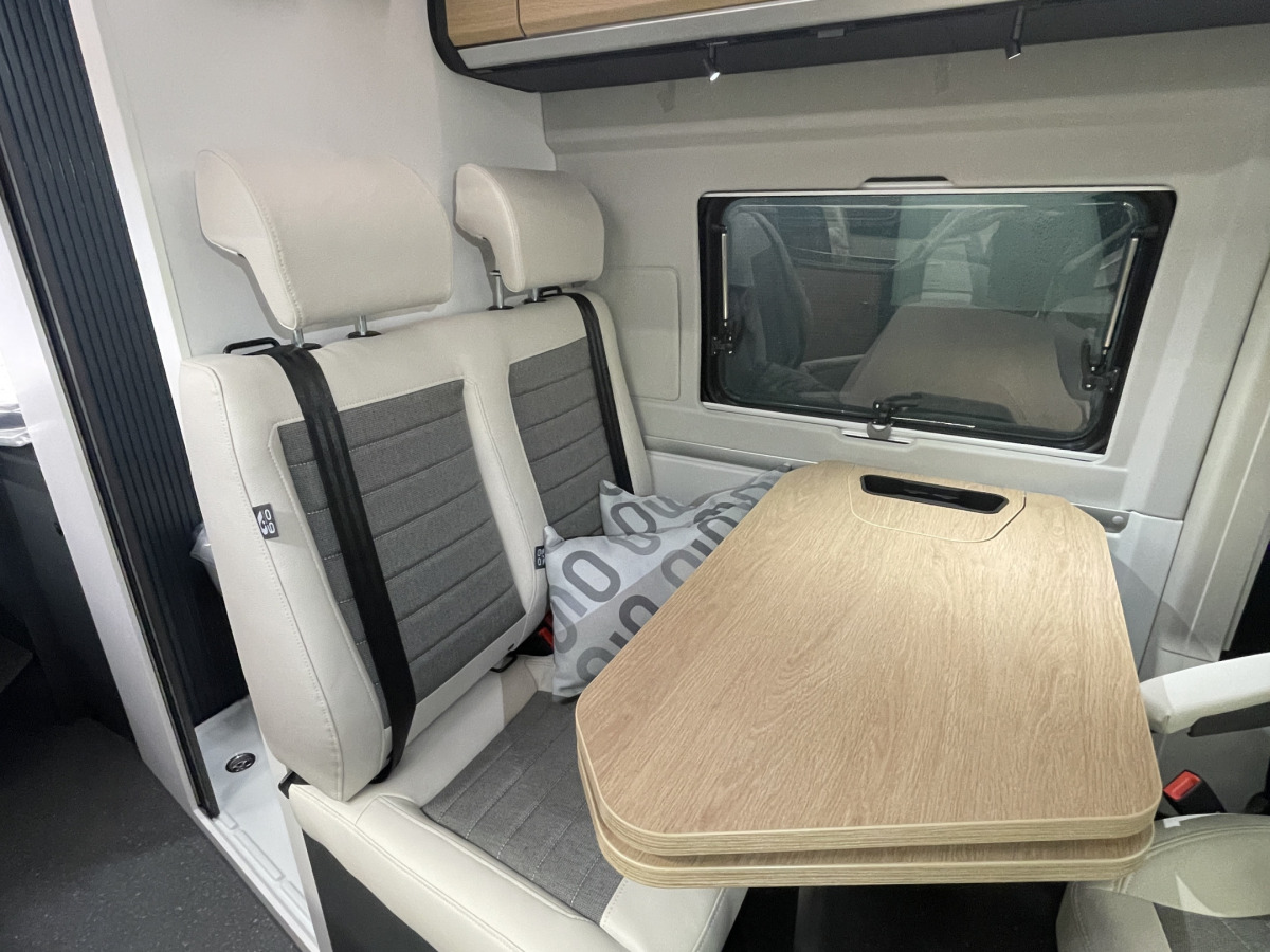 Adria TWIN 640 SLB 60Y TRUMA VÄRME LÅNGBÄDDAR, bild 10 av 24