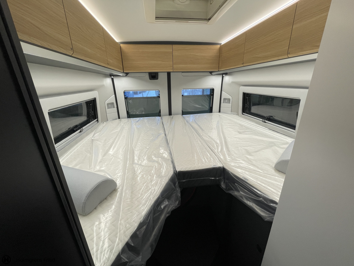 Adria TWIN 640 SLB 60Y TRUMA VÄRME LÅNGBÄDDAR, bild 15 av 24