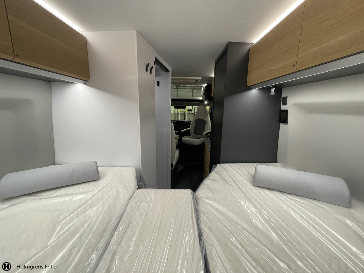 Adria TWIN 640 SLB 60Y TRUMA VÄRME LÅNGBÄDDAR, bild 16 av 24